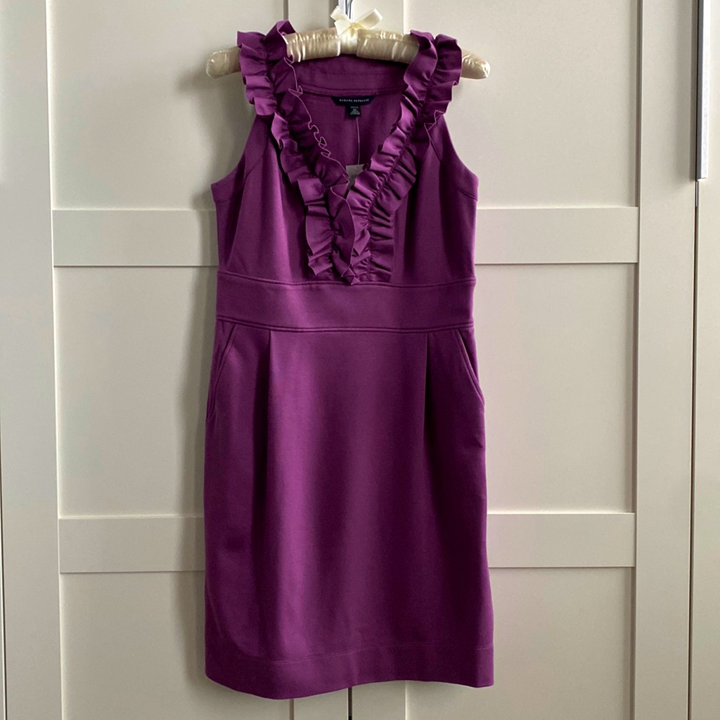 New Banana Republic Dress With Tag Attached. Pockets On Each Side. Size: 8p